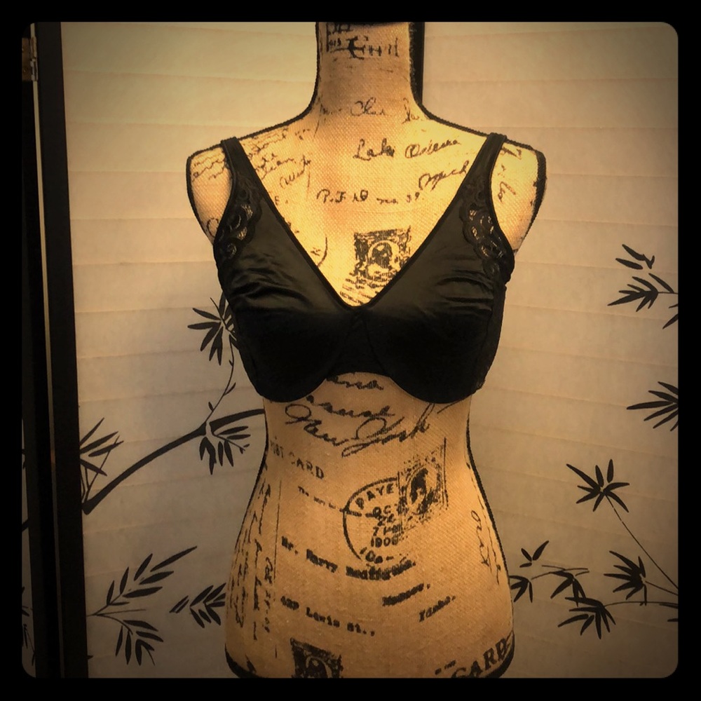 Bali Underwire Padless Bra